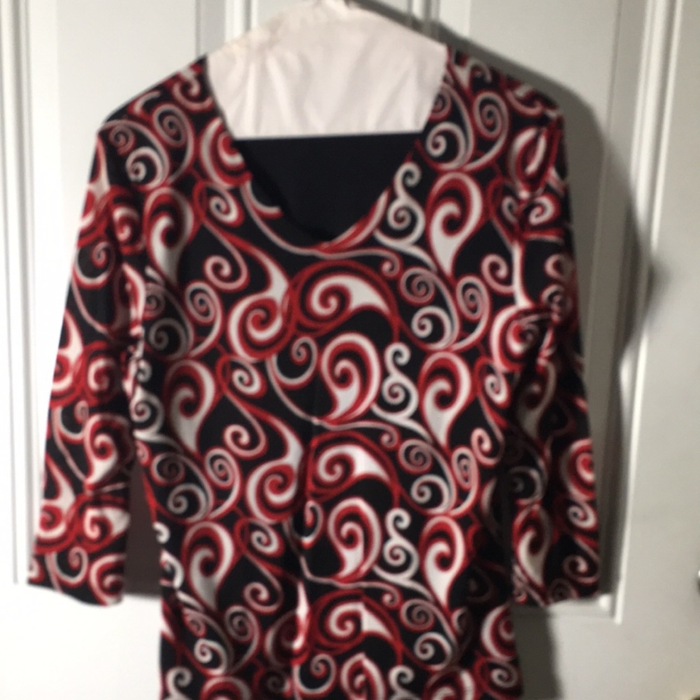 Style & Co Petite 3 quarter sleeved red, black, & white swirl design top size SP